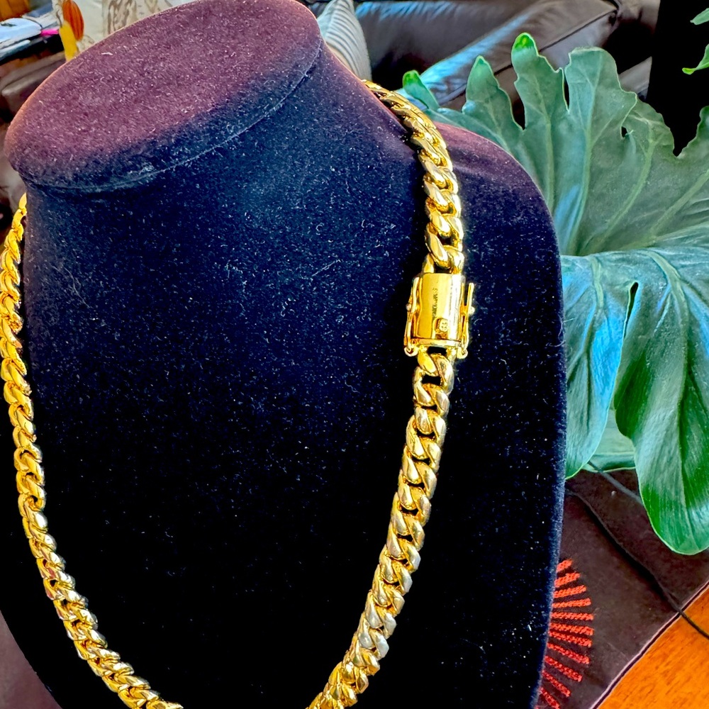 Vintage heavy weight chunky chain, unisex.